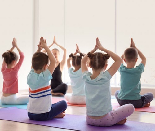 Kids-yoga-classes.jpg